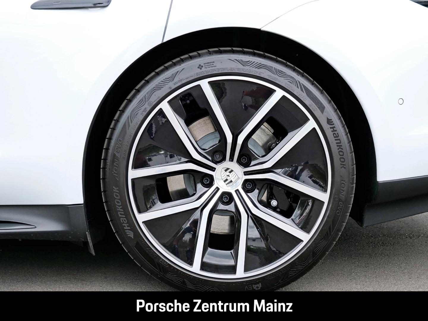 Porsche Taycan S Sport Turismo