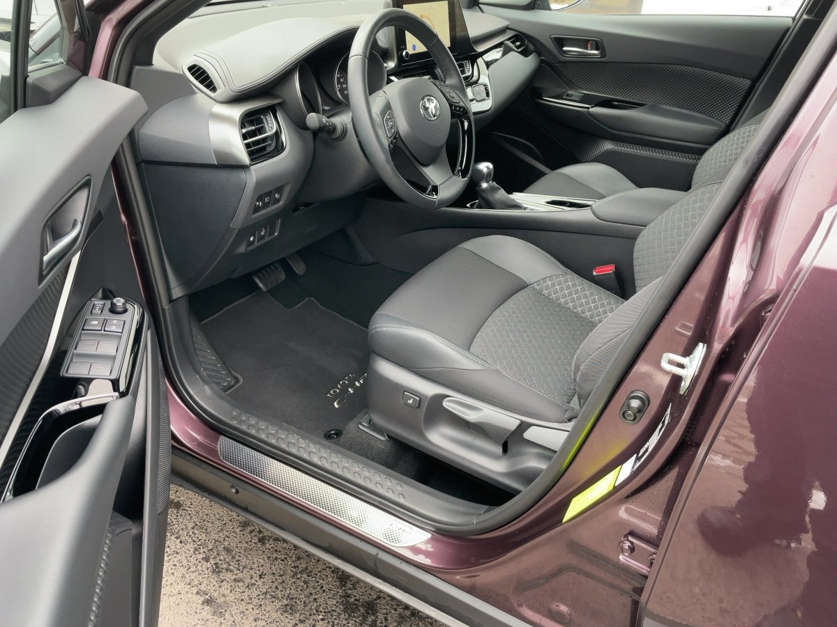 Toyota C-HR 5-deurs Team D