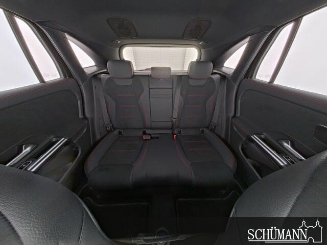 Mercedes-Benz EQA 300 4MATIC