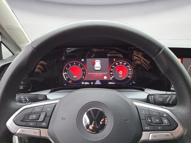 Volkswagen Golf Life