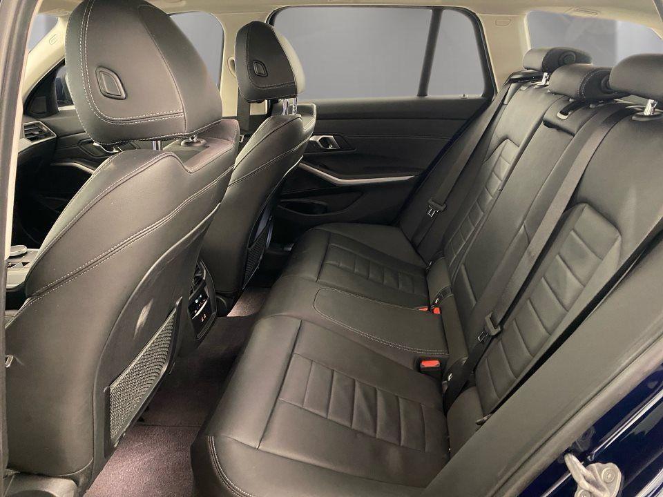 BMW 320 320d Touring xDrive