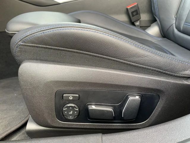 BMW 330 330i M-Sport Sedan xDrive