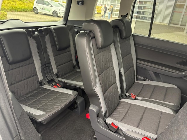 Volkswagen Touran DSG IQ.Drive