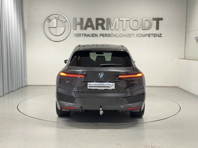 BMW iX xDrive40