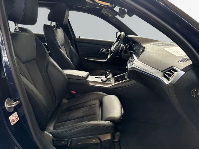 BMW 330 330e M-Sport Touring xDrive