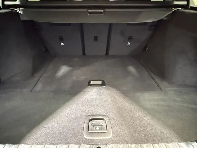 BMW 330 330d M-Sport Touring xDrive