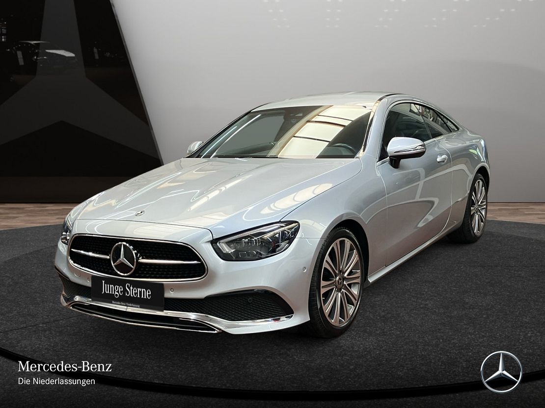 Mercedes-Benz E 220 Coupé E 220 d