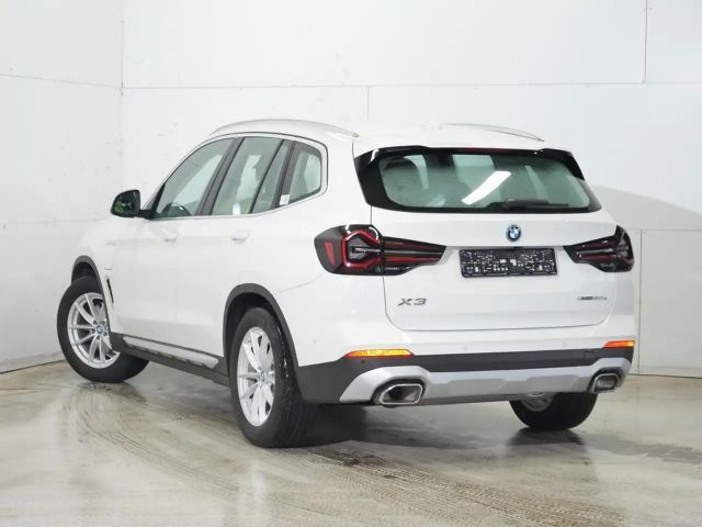 BMW X3 xDrive30e