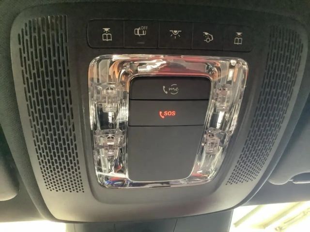 Mercedes-Benz A 250 A 250 e AMG Line