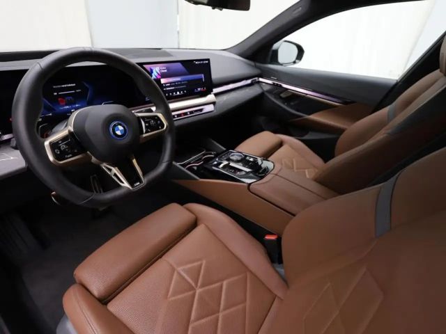 BMW i5 M-Sport Sedan xDrive