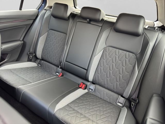 Volkswagen Golf 1.5 TSI Golf VIII