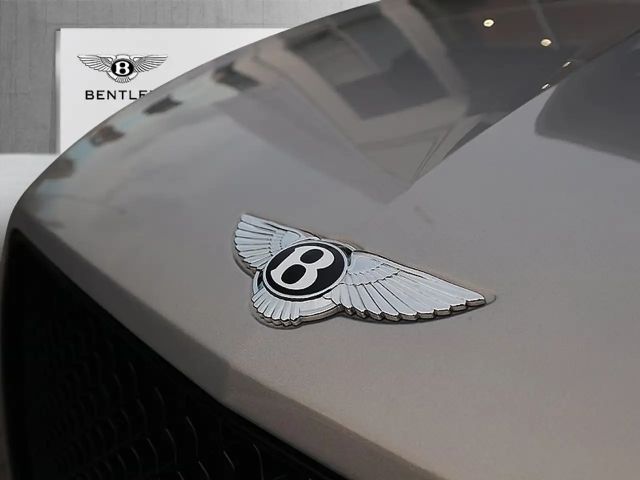 Bentley Bentayga V8