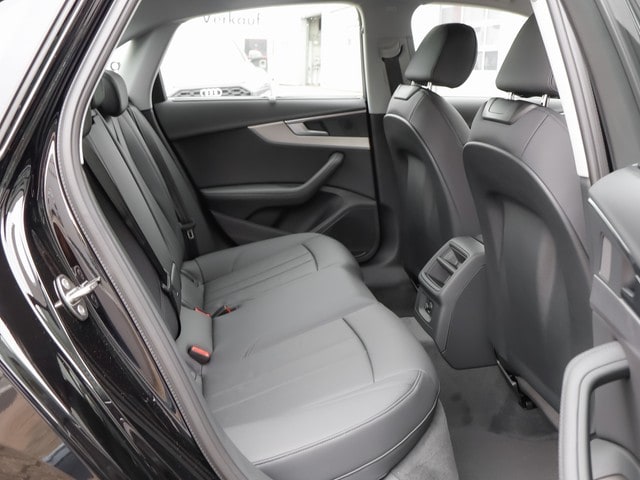 Audi A4 35 TDI S-Tronic Sedan