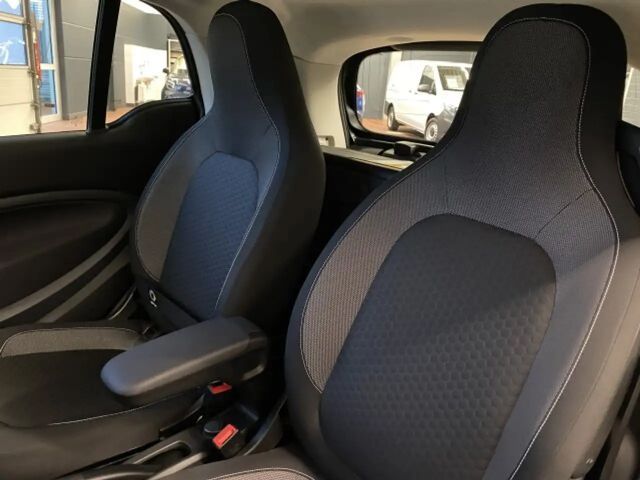 Smart EQ fortwo smart EQ fortwo Exclusive LED Panorama Kamera...