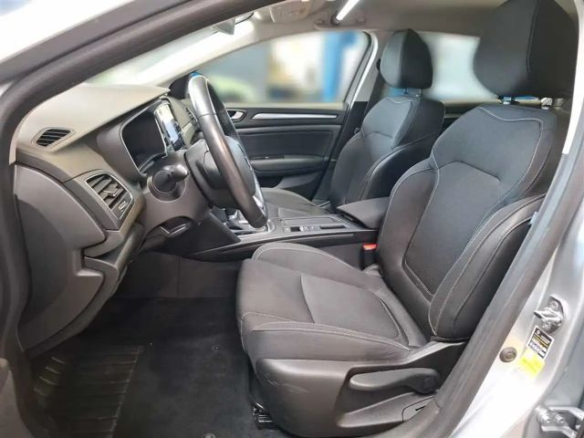 Renault Megane Business Line E-Tech