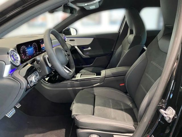 Mercedes-Benz A 180 AMG Line