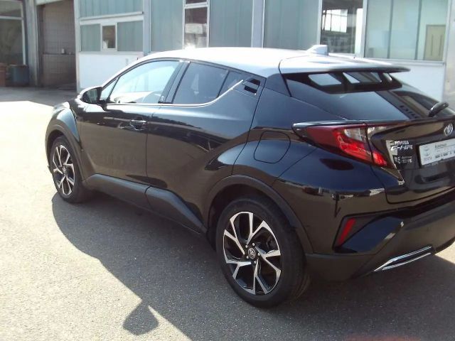 Toyota C-HR Hybride Team D