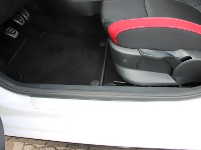 Skoda Fabia 1.0 TSI Monte Carlo