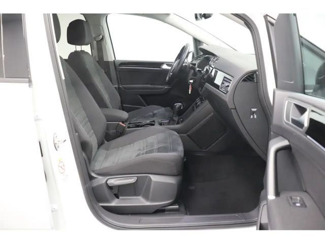 Volkswagen Touran 1.5 TSI Highline R-Line