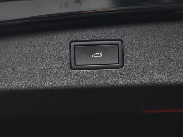 Volkswagen Tiguan 1.5 eTSI Elegance Elegance