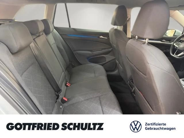 Volkswagen Golf 1.5 eTSI DSG Life
