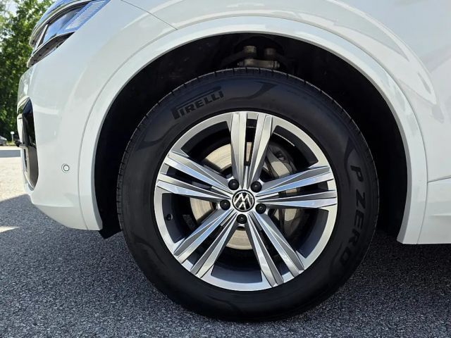 Volkswagen Touareg 4Motion R-Line