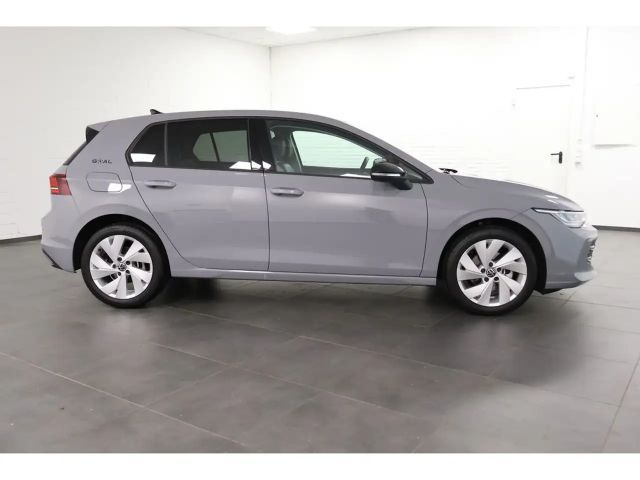 Volkswagen Golf 1.5 TSI Golf VIII