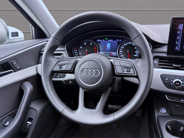Audi A4 30 TDI Avant S-Tronic