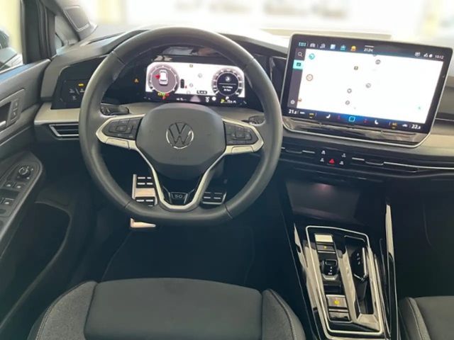 Volkswagen Golf 1.5 eTSI DSG