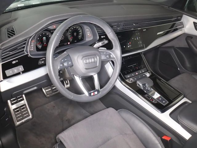 Audi Q8 55 TFSI S-Line
