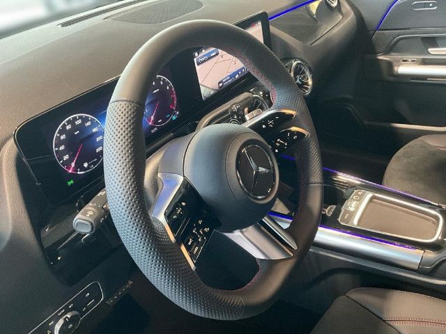 Mercedes-Benz GLA 180 AMG Line