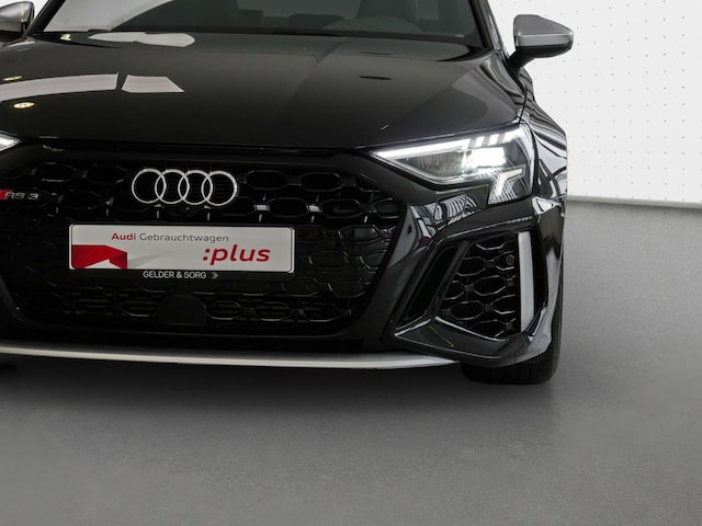 Audi RS3 Quattro S-Tronic Sedan