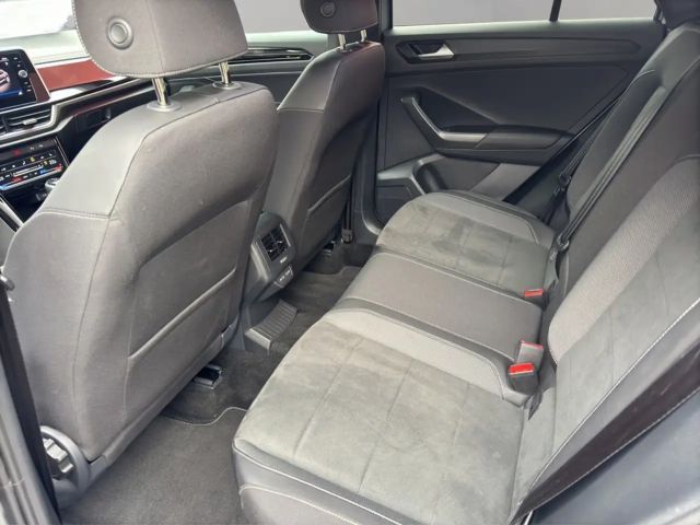 Volkswagen T-Roc 1.5 TSI DSG IQ.Drive R-Line