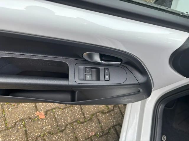 Volkswagen up! Move Move up!