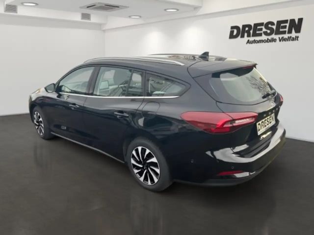 Ford Focus Titanium Wagon