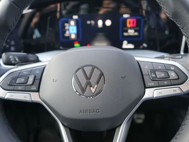 Volkswagen Golf 1.5 eTSI Golf VIII