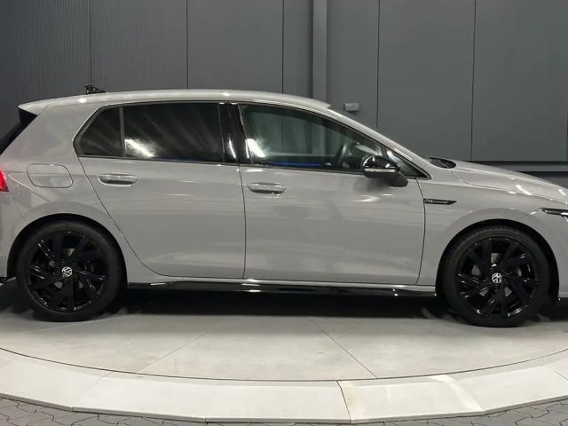 Volkswagen Golf 1.5 TSI R-Line Style