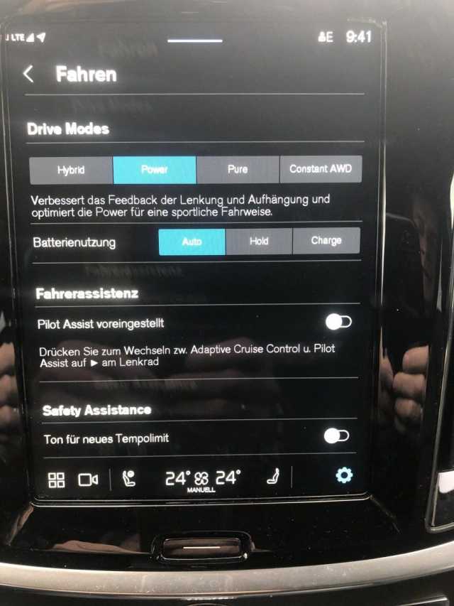 Volvo V60 AWD Dark Hybrid Plus T6