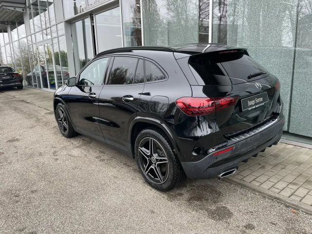 Mercedes-Benz GLA 220 4MATIC AMG Line