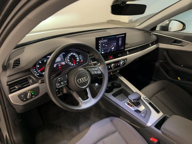 Audi A4 35 TDI Avant S-Line S-Tronic