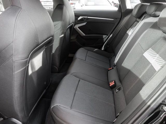Audi A3 35 TFSI Sedan Sportback