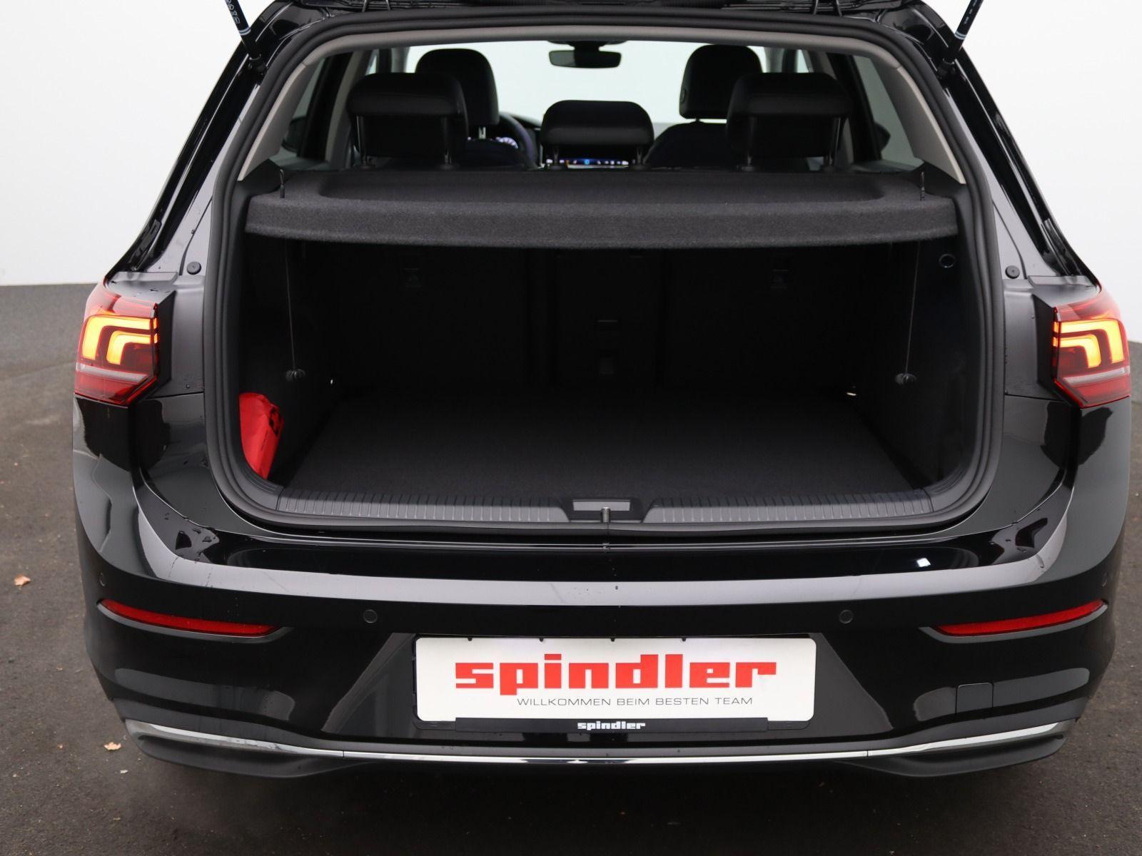 Volkswagen Golf 1.5 eTSI DSG Life