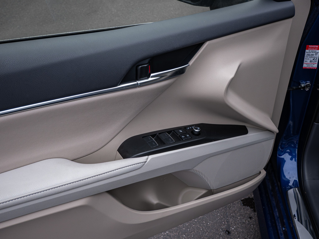 Toyota Camry Executive