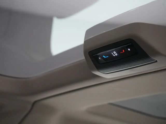 Volkswagen Multivan Lang T7