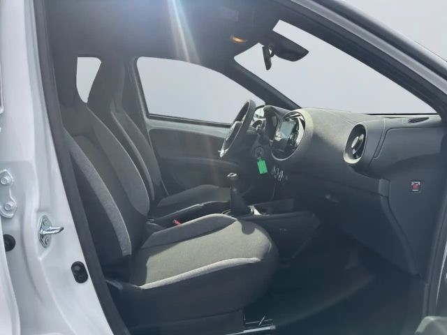 Toyota Aygo X Hatchback Play X-play