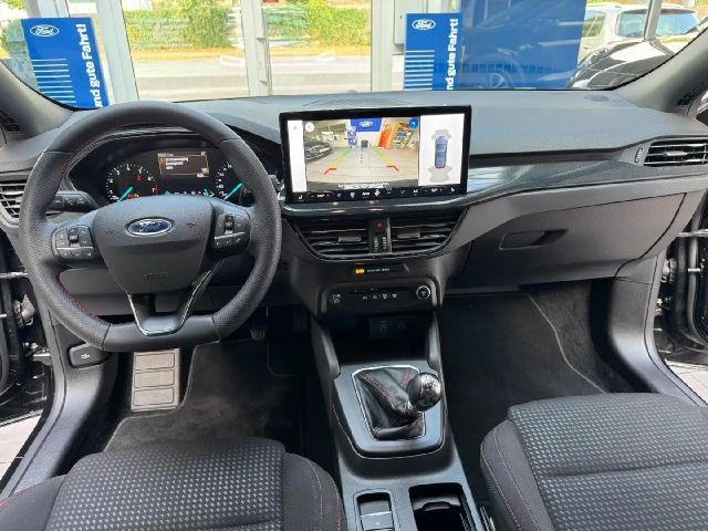 Ford Focus EcoBoost ST Line