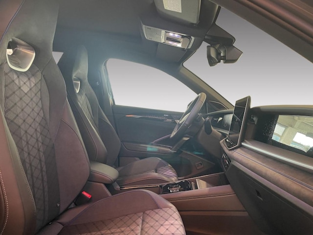 Volkswagen Tayron Tayron R-Line 2.0 TDI 7-Gang DSG, AHK, Standheizung