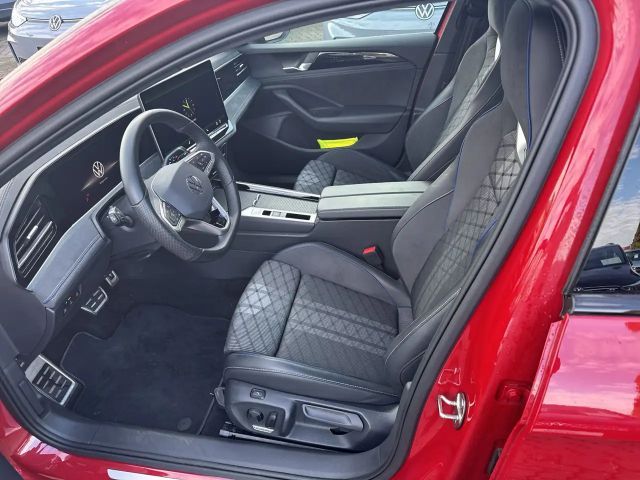 Volkswagen Passat Business DSG R-Line Variant