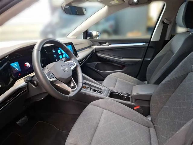 Volkswagen Golf 1.5 eTSI DSG Life