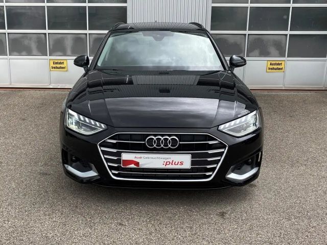 Audi A4 35 TFSI Avant S-Tronic
